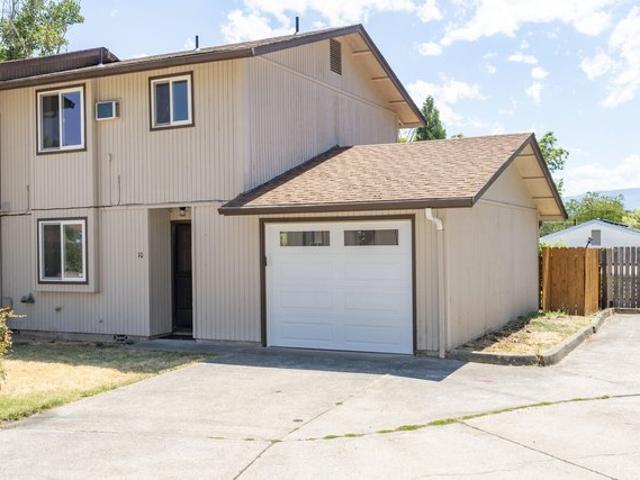 Townhouse for sale in Oregonia