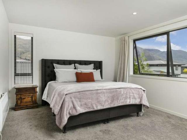 House for sale in Otakou