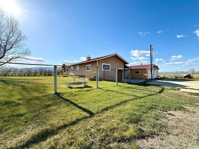 House for sale in Deer Lodge, Montana