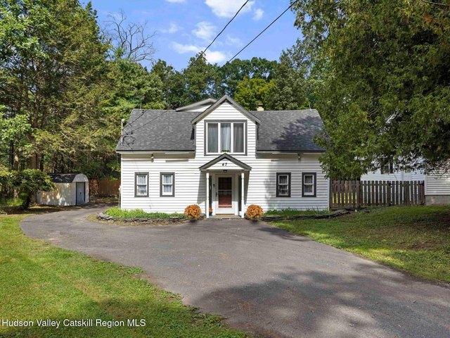 House for sale in Bearsville, New York