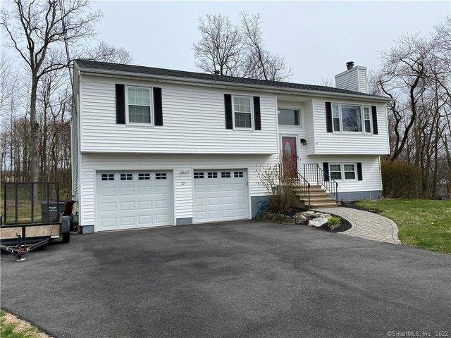 House for sale in Naugatuck, Connecticut