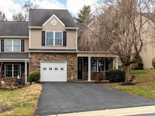 Townhouse for sale in Virginia