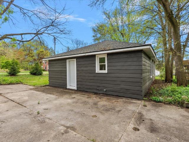 House for sale in Allegan, Allegan County