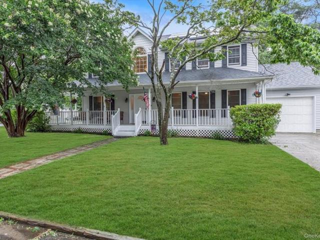 House for sale in Centereach, New York