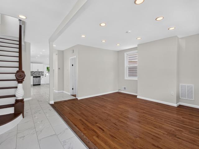 House for sale in Hudson, New Jersey