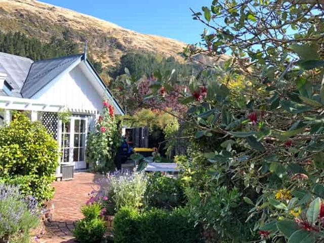 House for rent in Chaslands, Canterbury