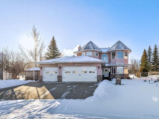 House for sale in Sylvan Lake, Alberta