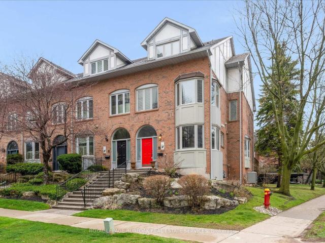 Townhouse for sale in Woburn, Ontario