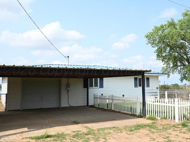 House for sale in Clarendon, Texas