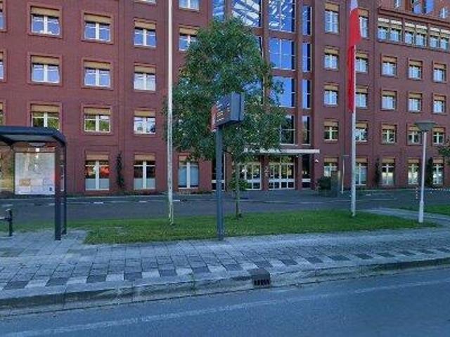 Bedrijfspand te huur in Driemanspolder, Zoetermeer