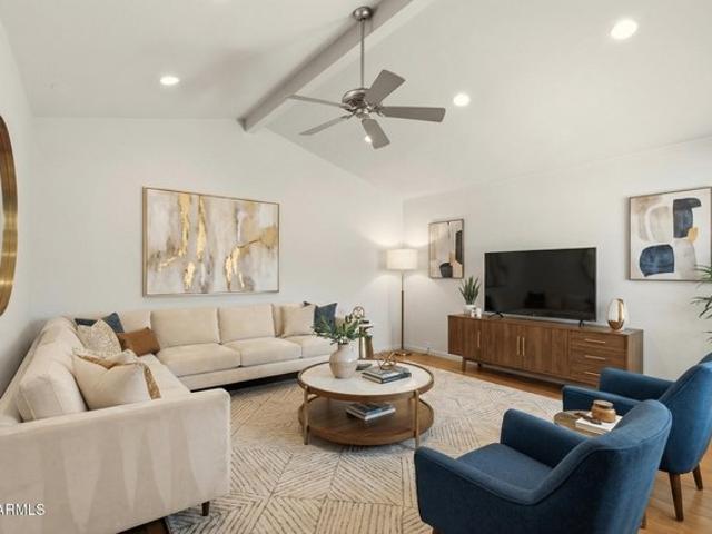 Townhouse for sale in Scottsdale, Maricopa County