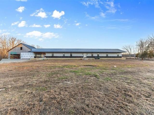 Farm for sale in Farmington, Missouri