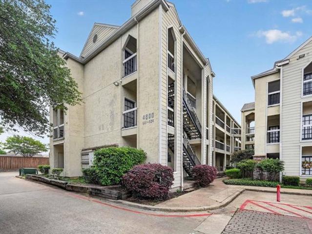 Condo for sale in Dallas, Texas