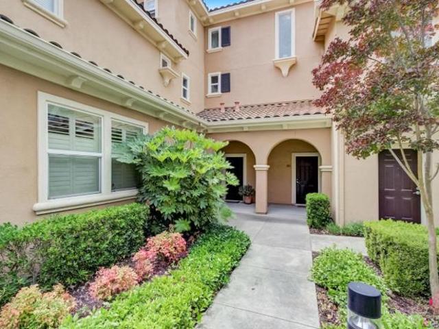 Condo for sale in Sacramento, California