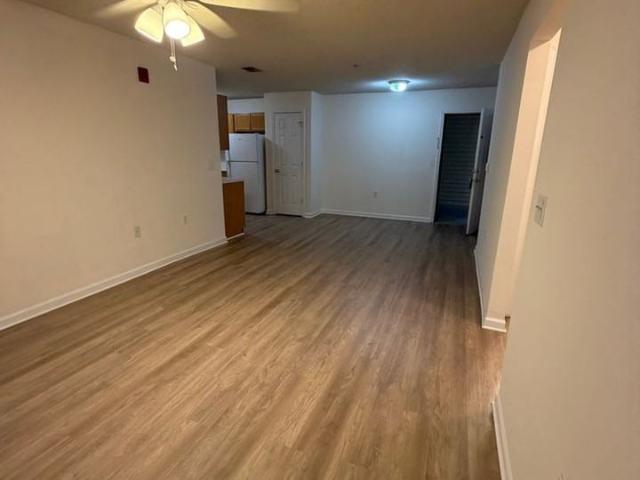 Apartment for rent in Hollenden Place Apartments, Raleigh