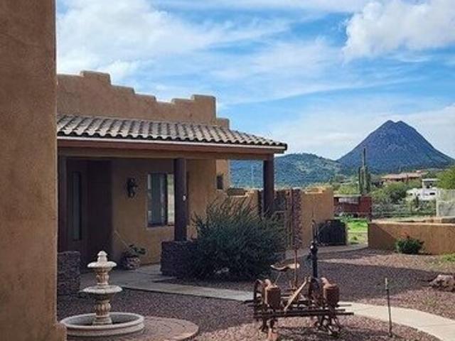 House for sale in New River, Maricopa County