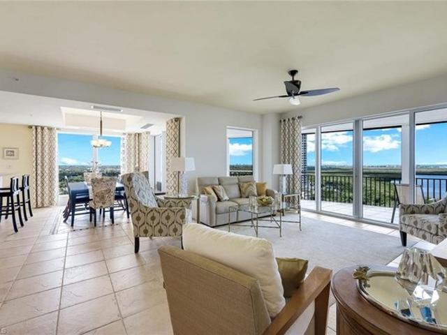 Condo for sale in Bonita Springs, Florida