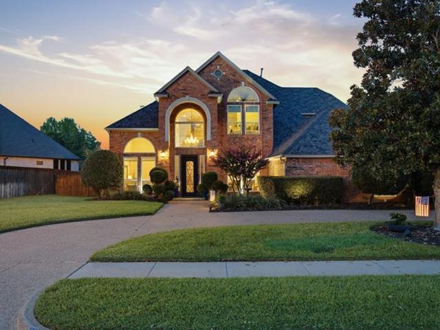 House for sale in Colleyville, Texas