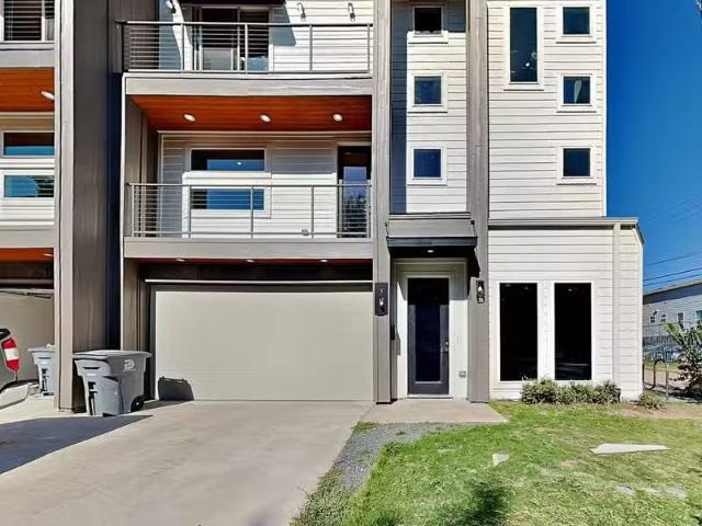 Condo for rent in Dallas