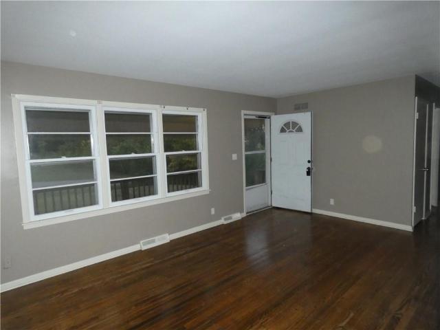 House for sale in Harmony Heights, Kansas City