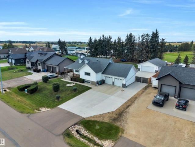 House for sale in Wetaskiwin, Alberta
