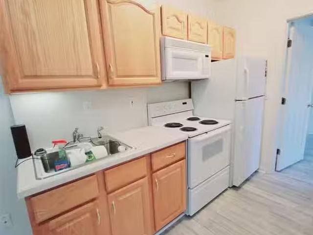 Condo for rent in Stamford