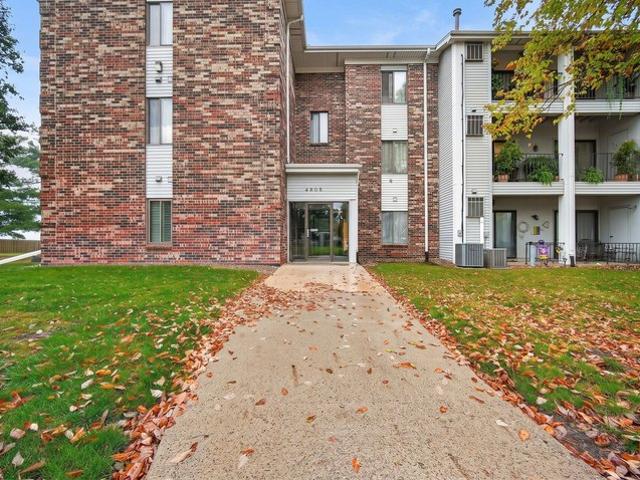 Condo for sale in Urbandale, Polk County