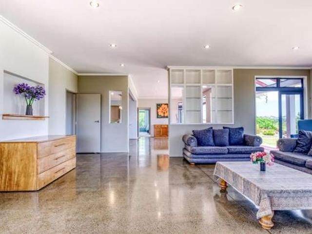 Property for sale in Fairburn, Northland