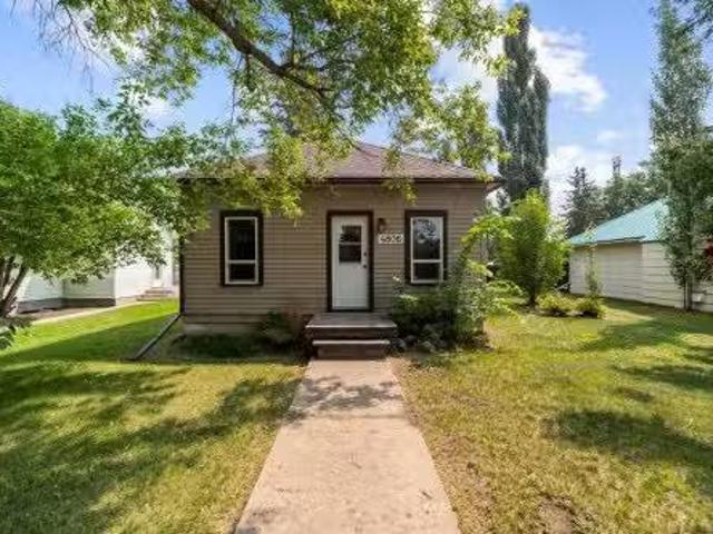 House for sale in Sedgewick, Alberta