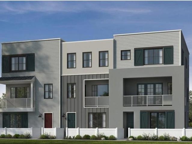 Townhouse for sale in Carlsbad, San Diego County