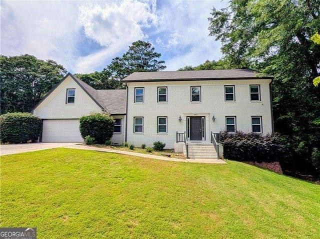 House for sale in Lilburn, Georgia