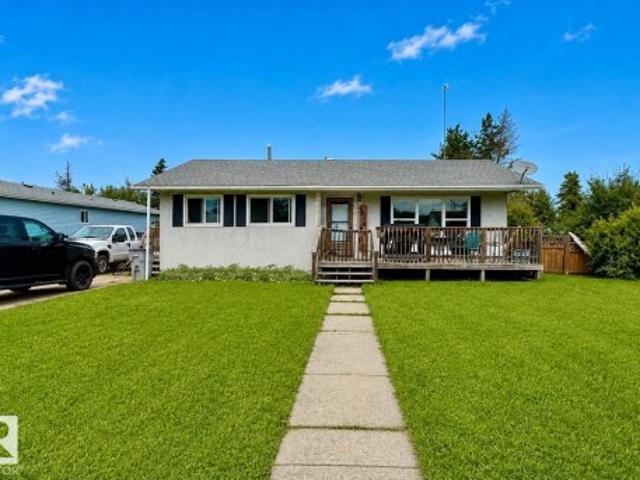 House for sale in Alberta