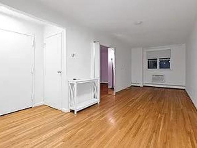 Condo for sale in Arverne, New York