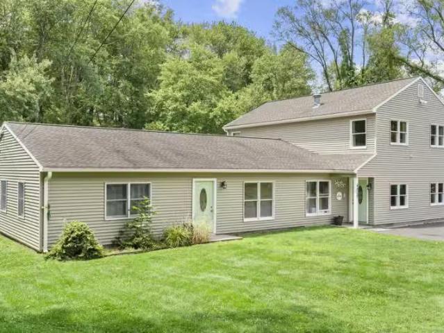 House for rent in Trumbull