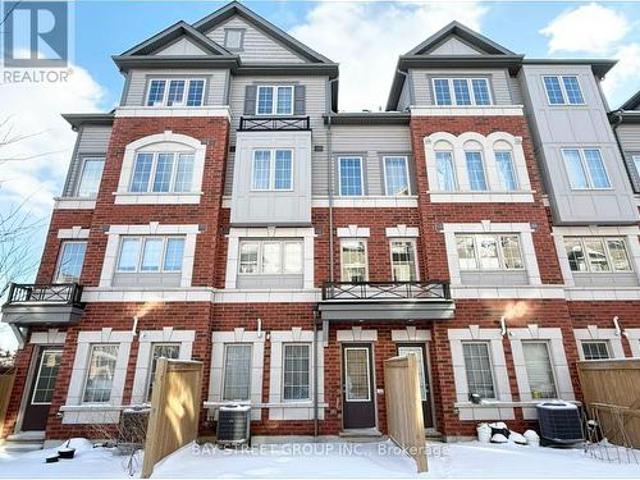 Townhouse for sale in Durham, Ontario
