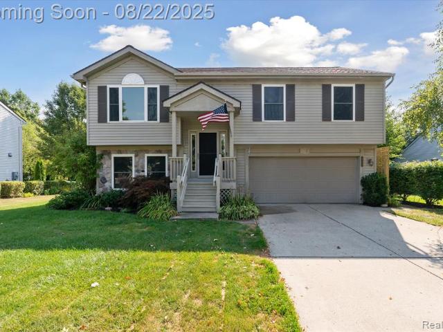 House for sale in Fenton, Michigan