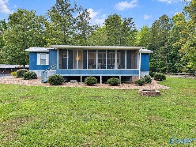 House for sale in Cedar Bluff, Cherokee County