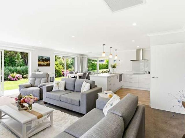 House for sale in Otakou