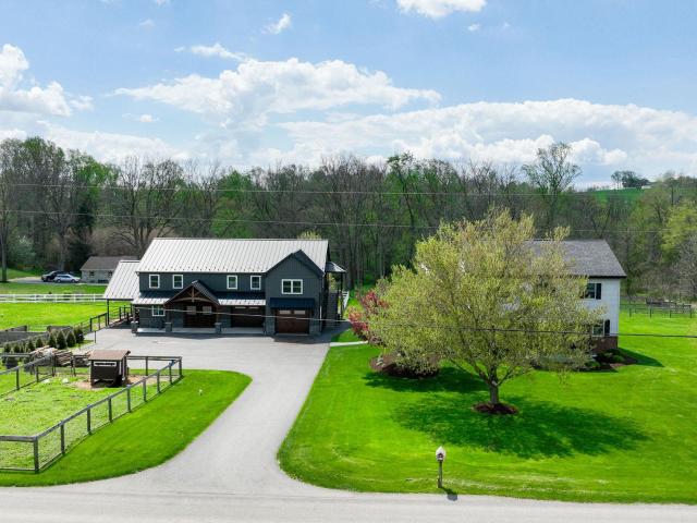 House for sale in Kinzers, Pennsylvania