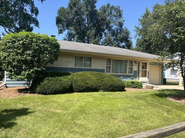 House for sale in South Elgin, Illinois