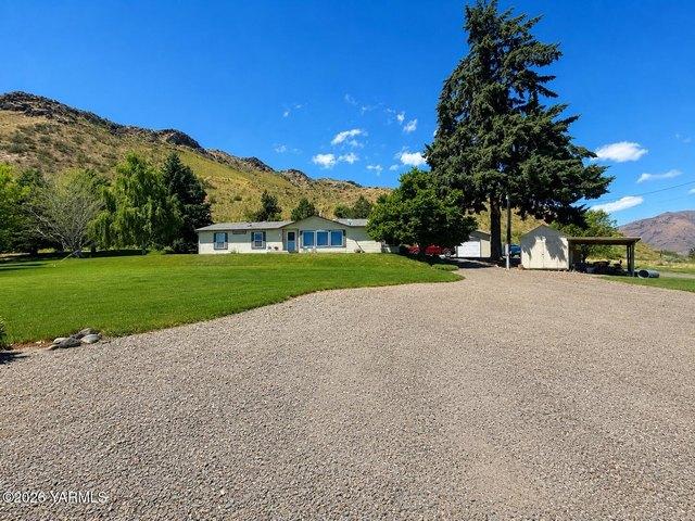 House for sale in Naches, Washington