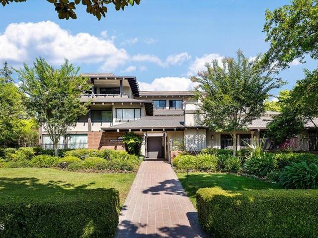 Condo for sale in Pasadena, Los Angeles County