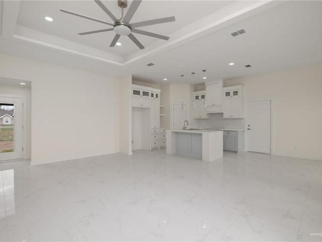 House for sale in La Feria