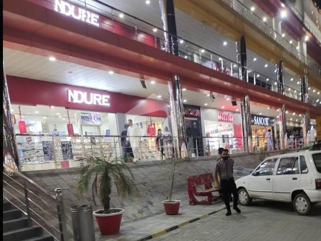Commercial for sale in Faisalabad, Islamabad Capital Territory