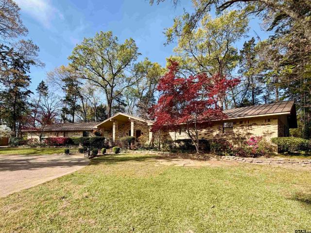 House for sale in Titus, Texas