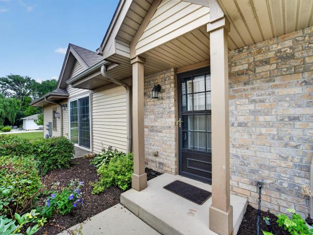 Condo for sale in Greenfield Park, Wisconsin