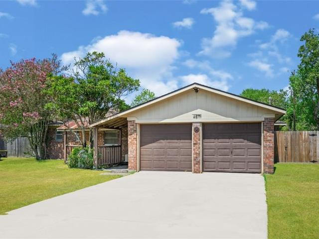 House for sale in Dickinson, Texas
