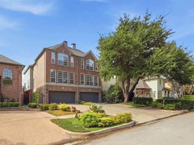 Townhouse for sale in Fort Worth, Texas