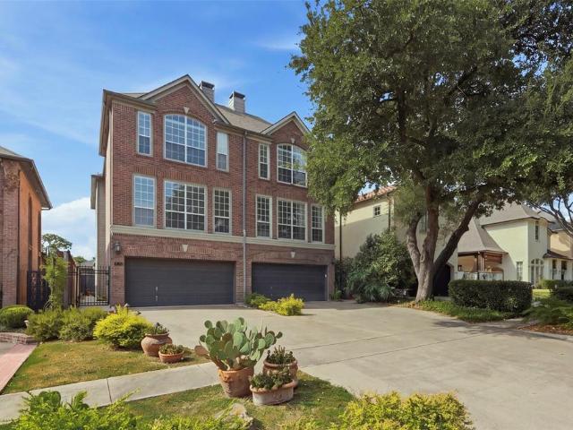 Townhouse for sale in Fort Worth, Texas