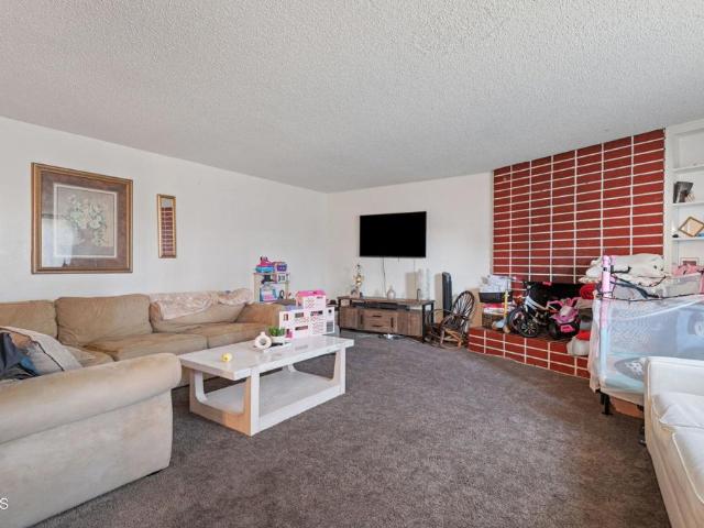 House for sale in Oxnard, Ventura County